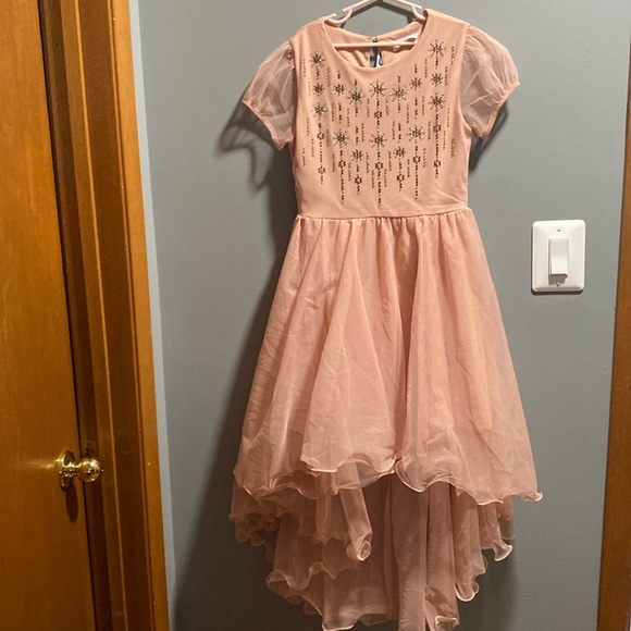 BRAND NEW GIRLS DRESS SIZE 10! NOT SURE ON COLOR! NWT! - Picture 1 of 5
